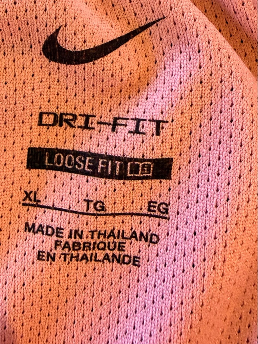 Nike Women’s Pink Mesh Athletic Basketball Shorts XL Extra Large Solo Swoosh - Picture 4 of 6